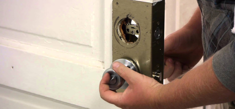 Home Lock Change in Snelgrove